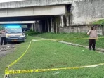 geger-mayat-pria-penuh-luka-tusuk-ditemukan-di-bawah-jembatan-tol-ciwaringin-qlg